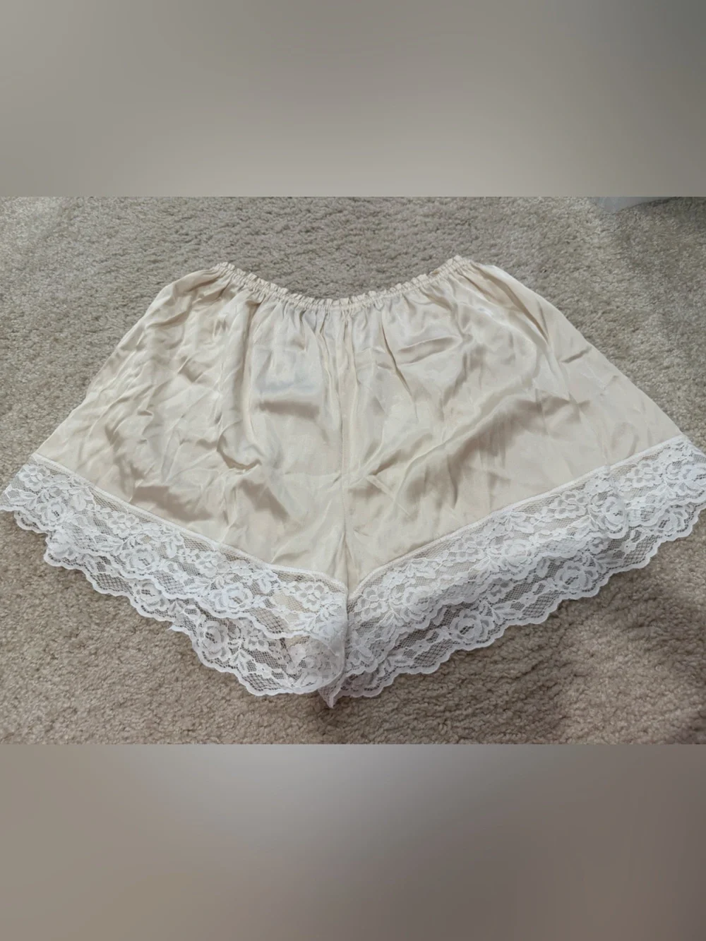 NWOT Tularosa Coline Short in Antique White